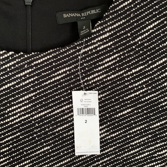 NWT Banana Republic dress with back zipper - Picture 2 of 3